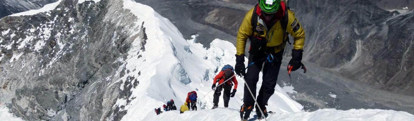 Lobuche Peak Climbing image1 